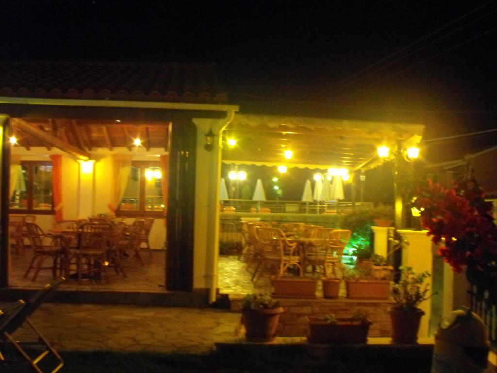 Perros Agios Stefanos Avliotes (Corfu)