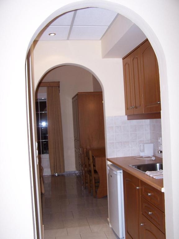 Perros Hotel Agios Stefanos Avliotes (Corfu)