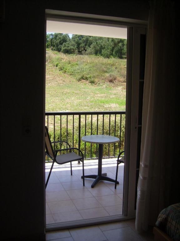 Perros 2* Agios Stefanos Avliotes (Corfu)